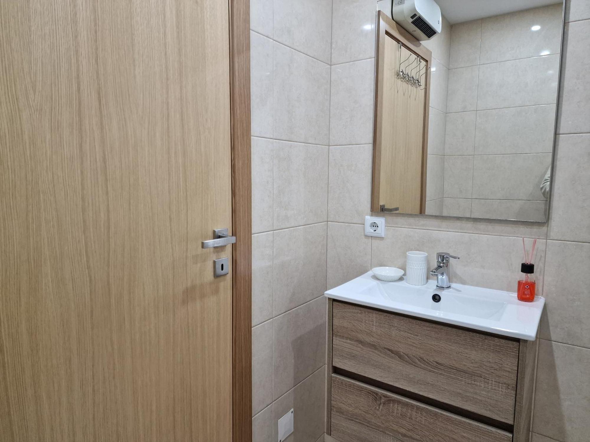 Cozy Apartment With Terrace, Air Cond, Free Parking, By Porto With Love Lda Exterior photo