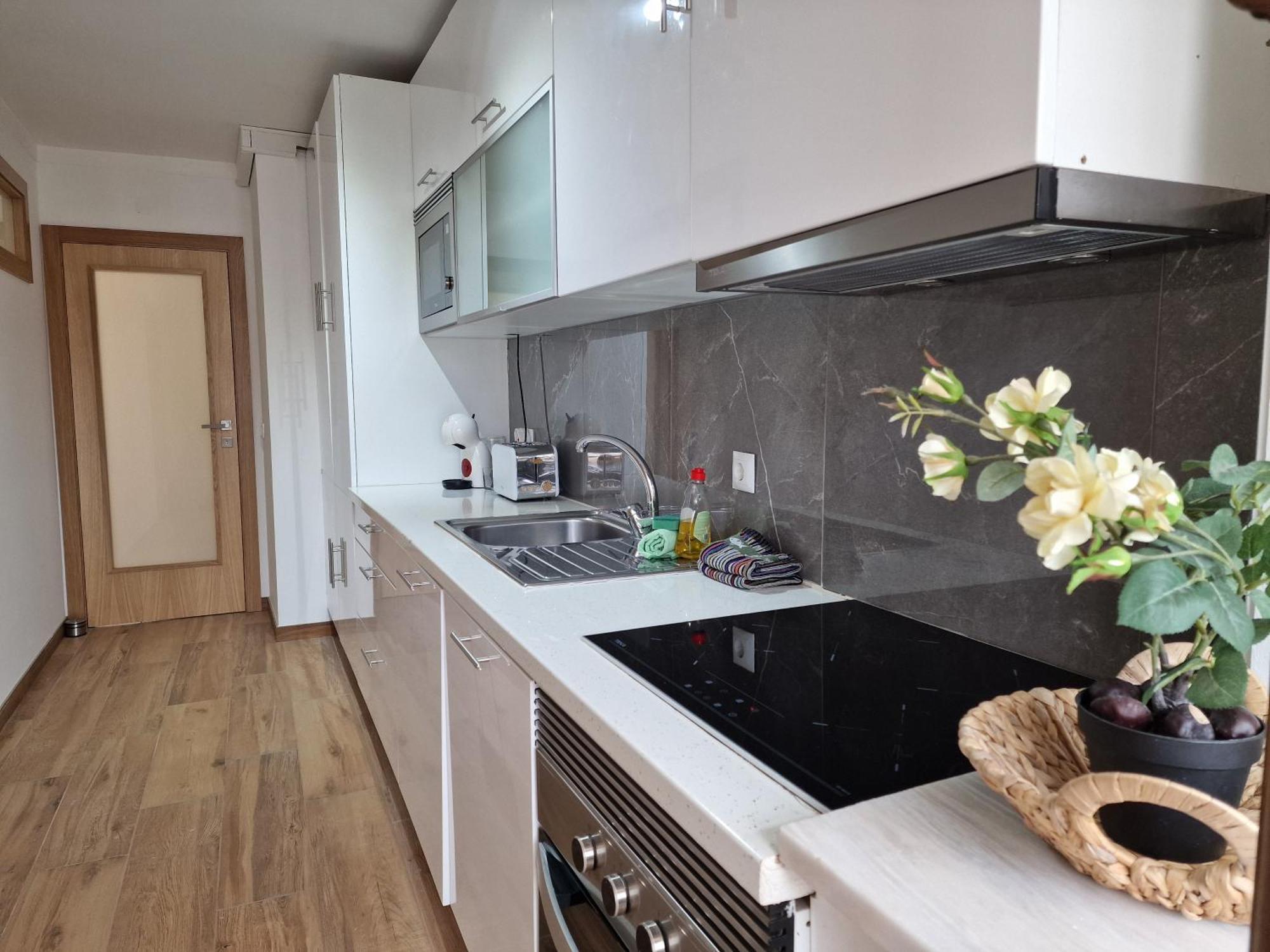 Cozy Apartment With Terrace, Air Cond, Free Parking, By Porto With Love Lda Exterior photo